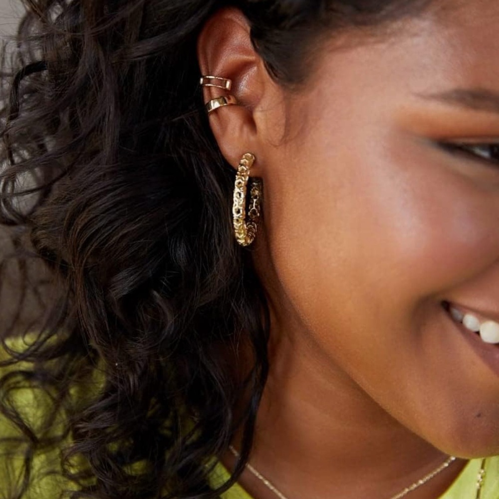 Kendra Scott Maggie Hoop Filigree Earrings - Picture 7 of 7